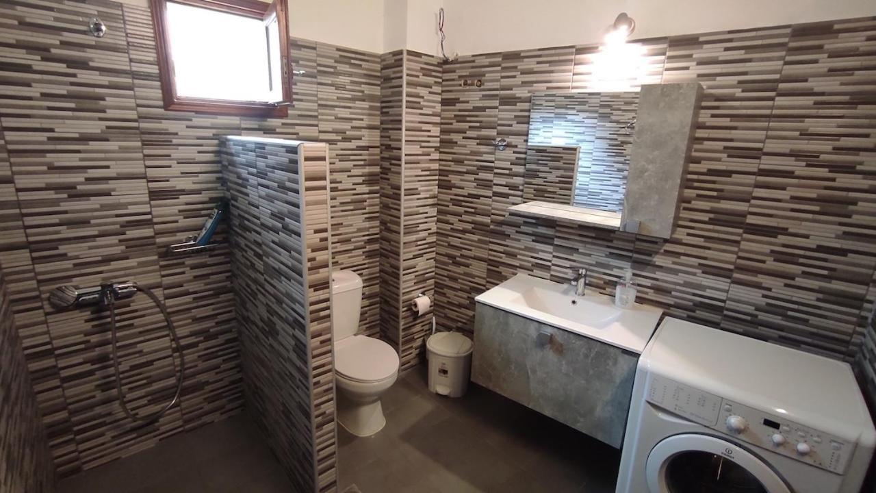 Cosy Apartment In Relaxed Neighbourhood アマリントス エクステリア 写真